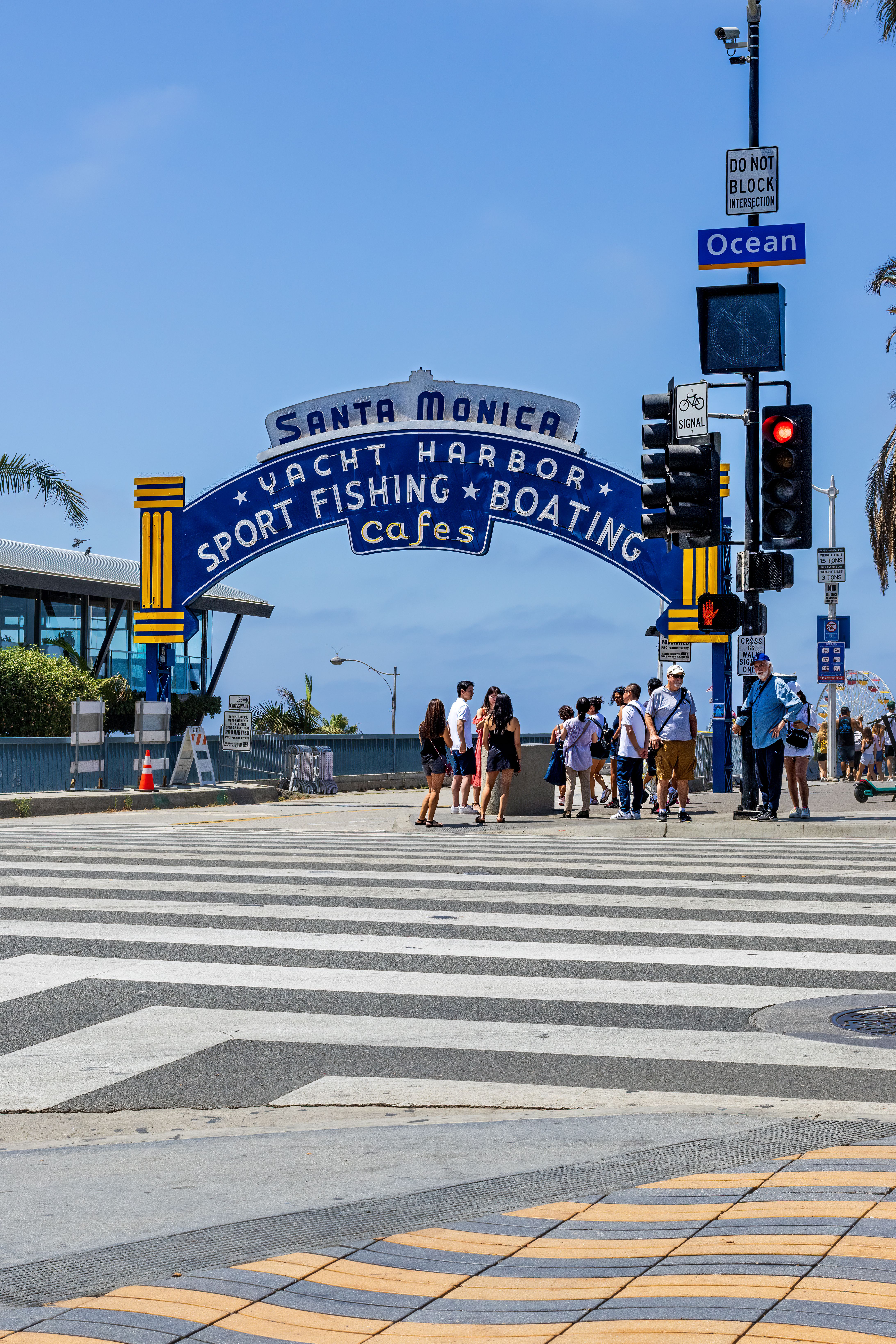 Santa Monica street life